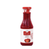Fľaša s gruzínskou červenou omáčkou Tkemali s obrázkom čerešní na etikete, typický gruzínsky produkt