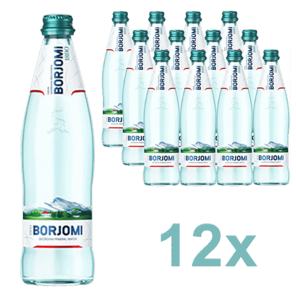 Dvanásť fliaš minerálnej vody Borjomi usporiadaných vedľa seba, s logom Borjomi a nápisom 12x vedľa nich