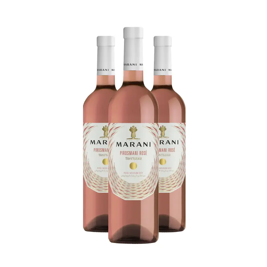 3x Marani ROSE PIROSMANI polosuché víno Tri fľaše Pirosmani Rose — ideálny formát na prvé zoznámenie so žiarivým polosuchým rosé zo 100% odrody Saperavi. Šťavnatá ovocná chuť s hravou kyslosťou na horúce letné dni. Tři lahve polosuchého růžového vína Marani Rose Pirosmani