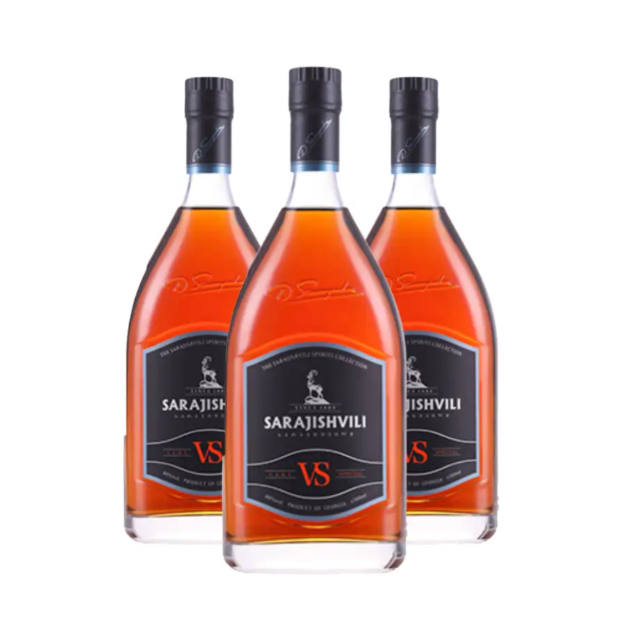 3x Sarajishvili VS - 8ročné gruzínske brandy Tri fľaše Sarajishvili VS, 0,5 l – čerstvá harmonická brandy so živým charakterom a jasnou jantárovou farbou. 3x Sarajishvili VS - 8ročné gruzínske brandy